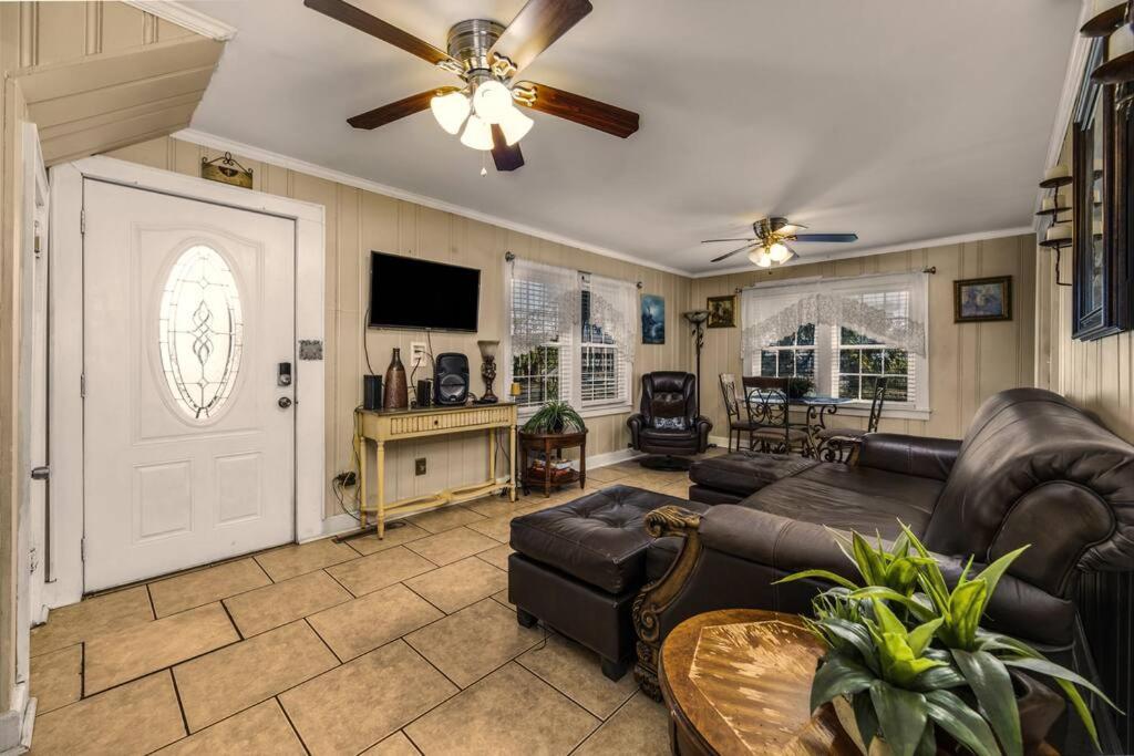 Dazzling Centrally Located Ocean View W 2 Kings, Huge Private Yard, 2 Decks, Firepit, Bbq Миртъл Бийч Екстериор снимка