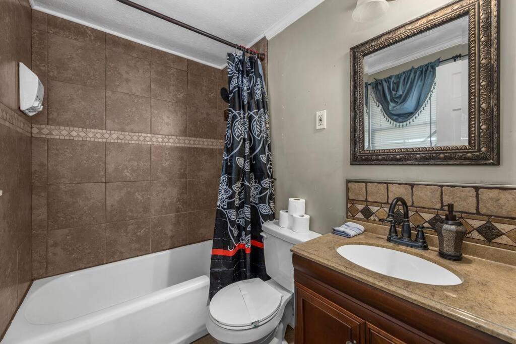 Dazzling Centrally Located Ocean View W 2 Kings, Huge Private Yard, 2 Decks, Firepit, Bbq Миртъл Бийч Екстериор снимка
