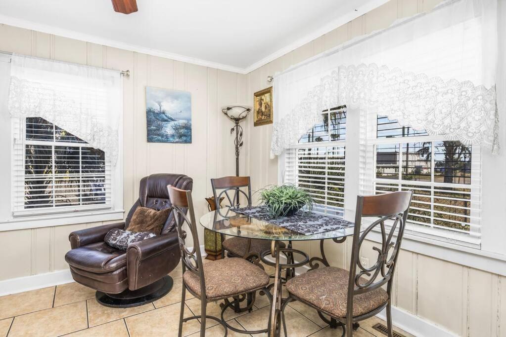 Dazzling Centrally Located Ocean View W 2 Kings, Huge Private Yard, 2 Decks, Firepit, Bbq Миртъл Бийч Екстериор снимка