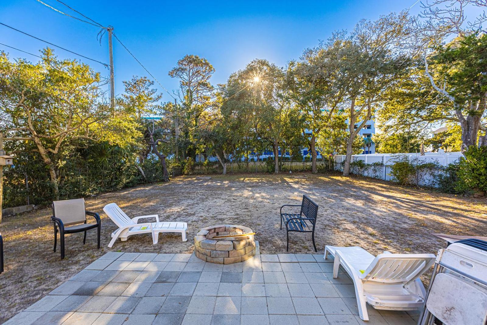 Dazzling Centrally Located Ocean View W 2 Kings, Huge Private Yard, 2 Decks, Firepit, Bbq Миртъл Бийч Екстериор снимка